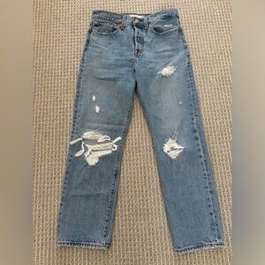 Levi’s Wedgie Straight (Basically NEW)